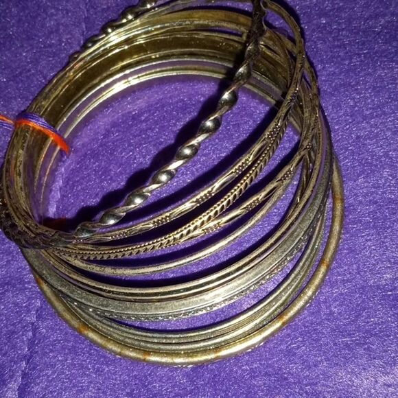 Bangle bundle‎ - Picture 1 of 3